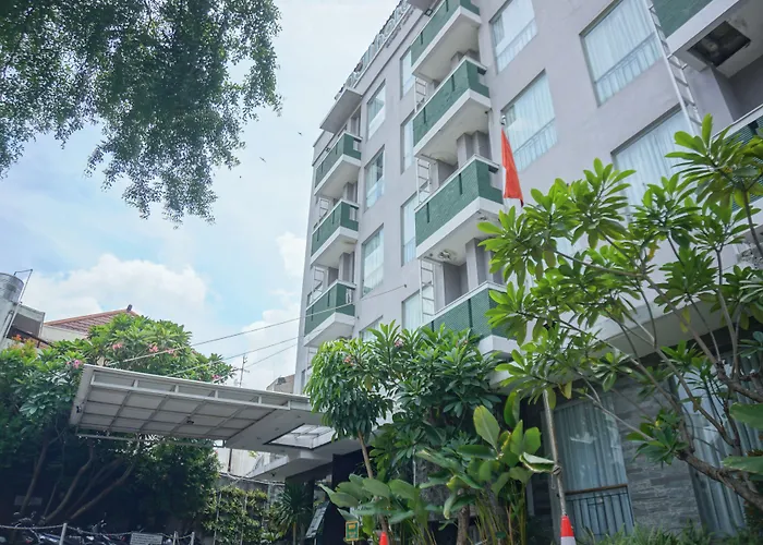 Loji Hotel