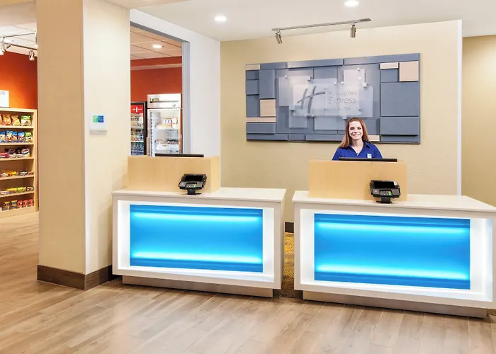 Holiday Inn Express & Suites Sandusky By Ihg