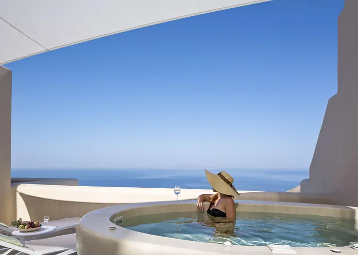 Skyfall Suites - Adults Only