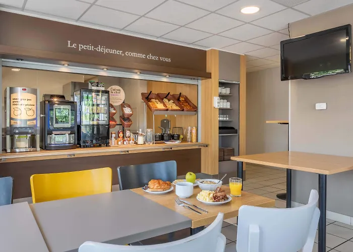 B&B HOTEL Marseille Aéroport Saint-Victoret