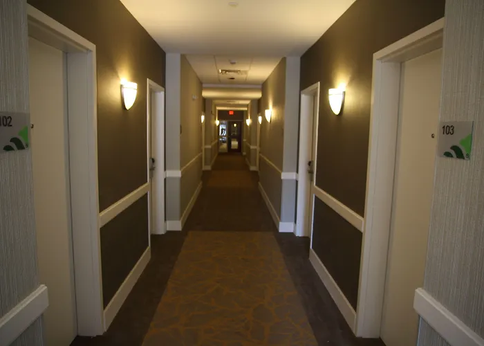 Wingate By Wyndham Niagara Falls
