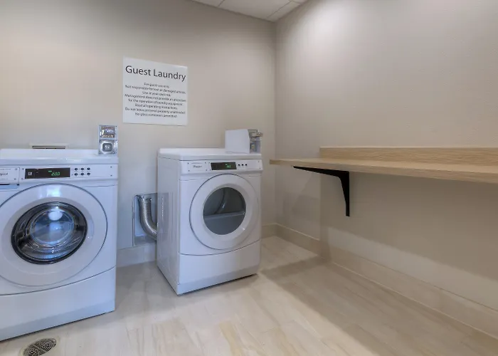 Holiday Inn Express & Suites Tulsa Midtown By Ihg