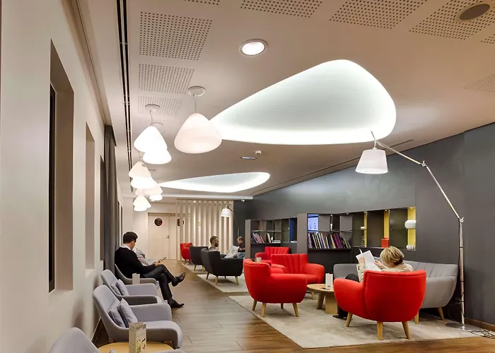 Kyriad Prestige Pau – Palais des Sports