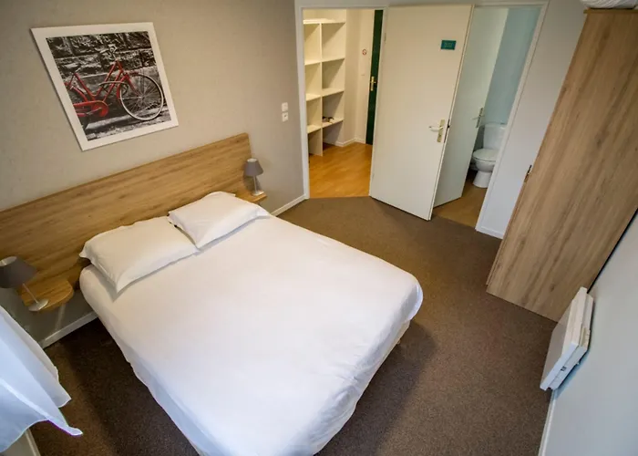 KOSY Appart'hôtel Le Champ De Mars Reims