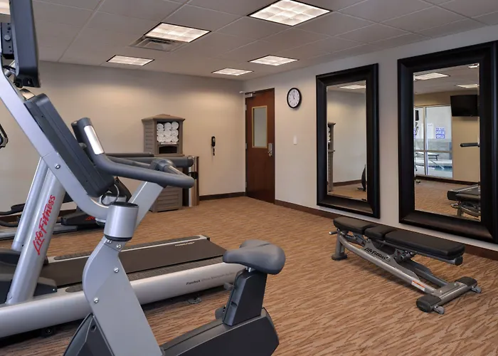 Holiday Inn Express & Suites Williams By Ihg