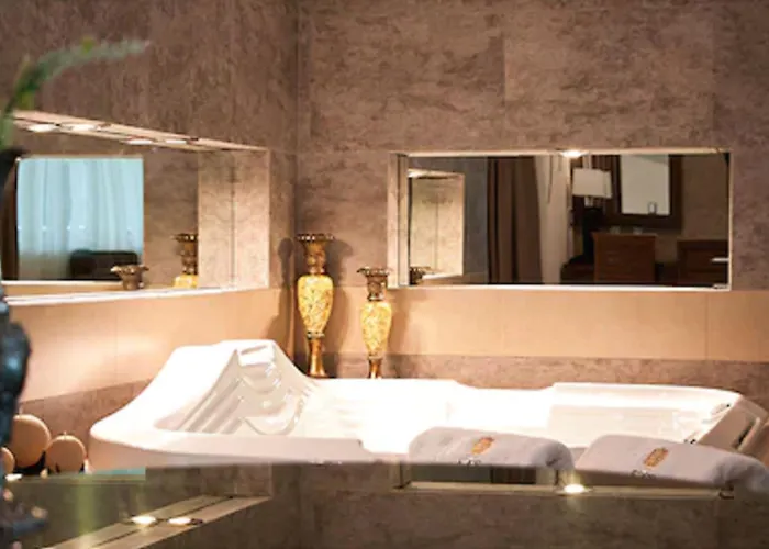 Hotel Ecce Inn&Spa