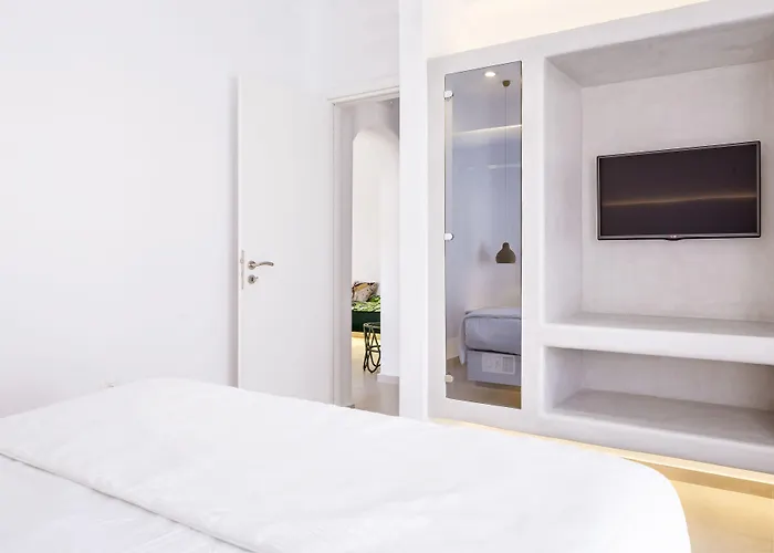 Art Hotel Santorini (Adults Only)
