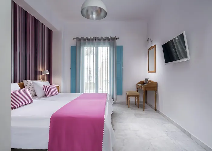 Santellini Hotel