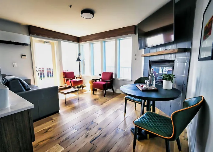 Cannery Pier Hotel