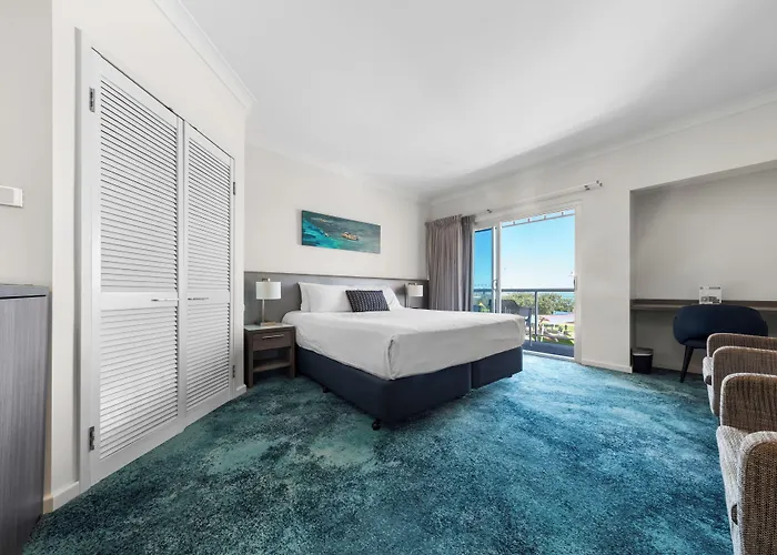 Ocean Centre Hotel