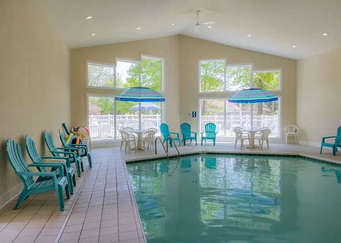 Somerset Inn & Suites