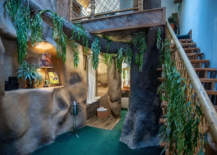 The Anniversary Inn - Logan