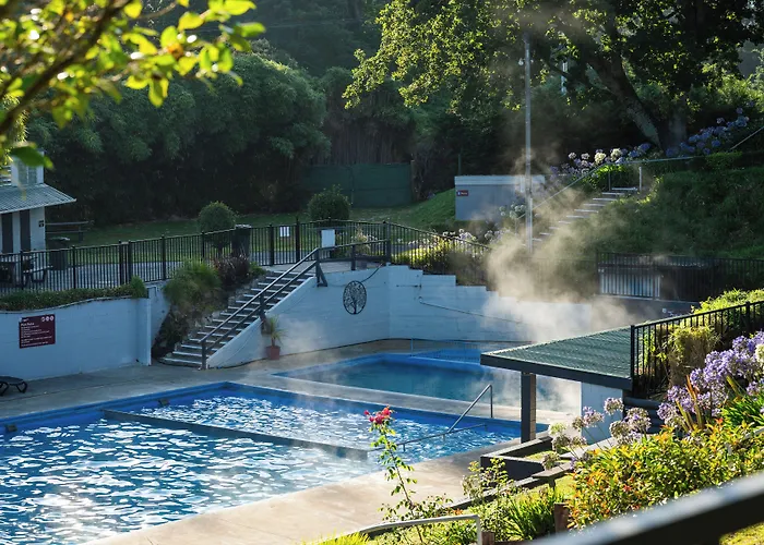 Opal Hot Springs & Holiday Park