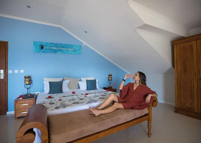 Crown Beach Hotel Seychelles
