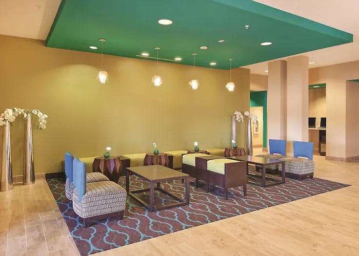 La Quinta By Wyndham Carlsbad