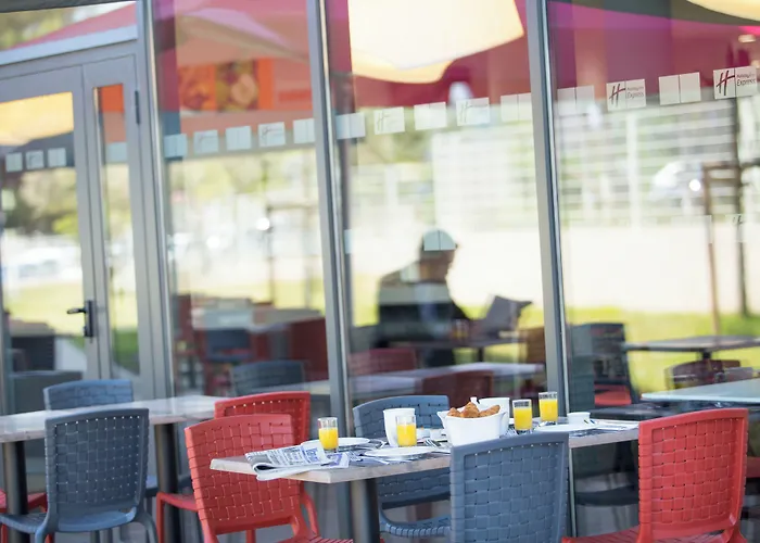 Holiday Inn Express Toulon - Est By Ihg