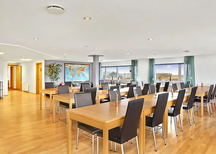 Eldey Airport Hotel