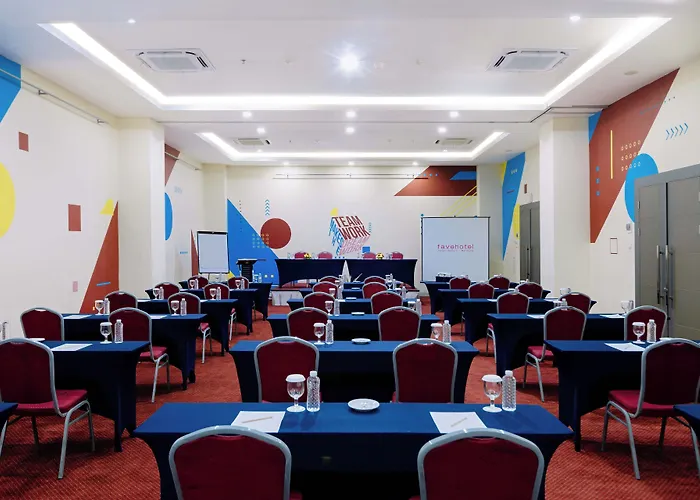 Favehotel Hyper Square