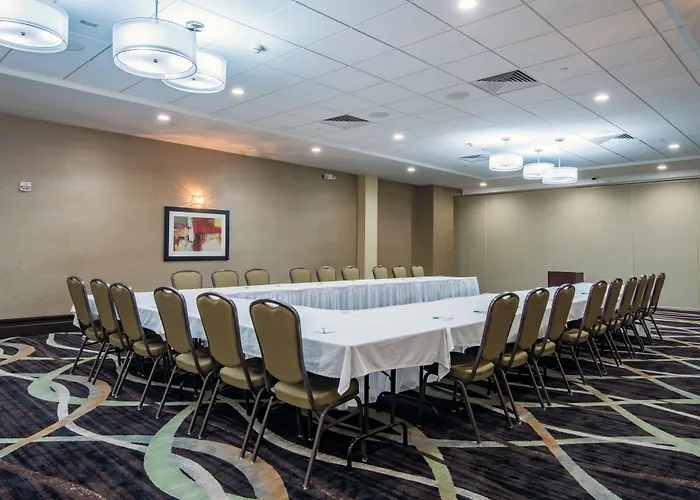 Holiday Inn Salina By Ihg