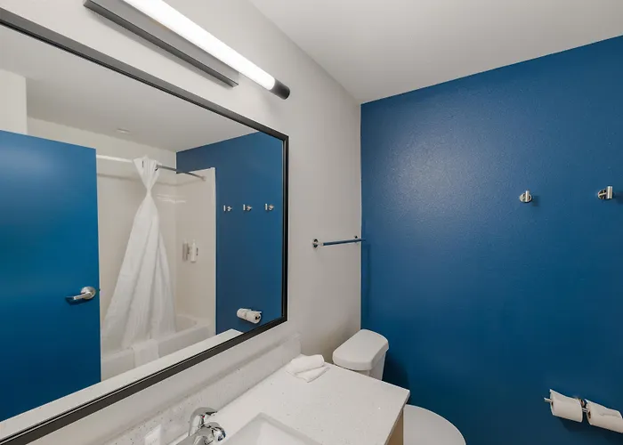 Spark By Hilton Midland South