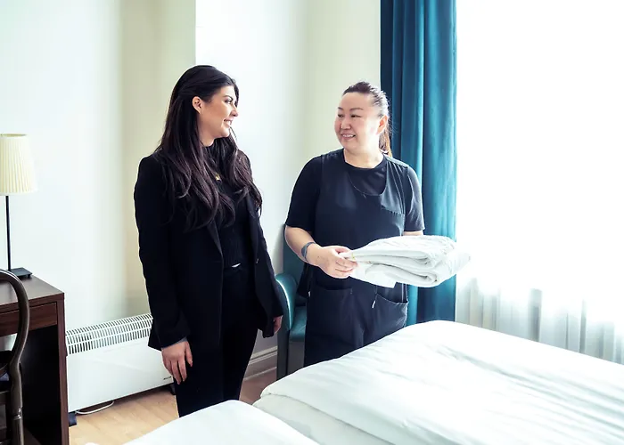 Queen'S Hotel By First Hotels