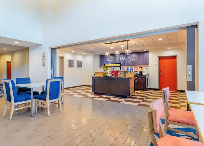 Hampton Inn And Suites Parkersburg Downtown