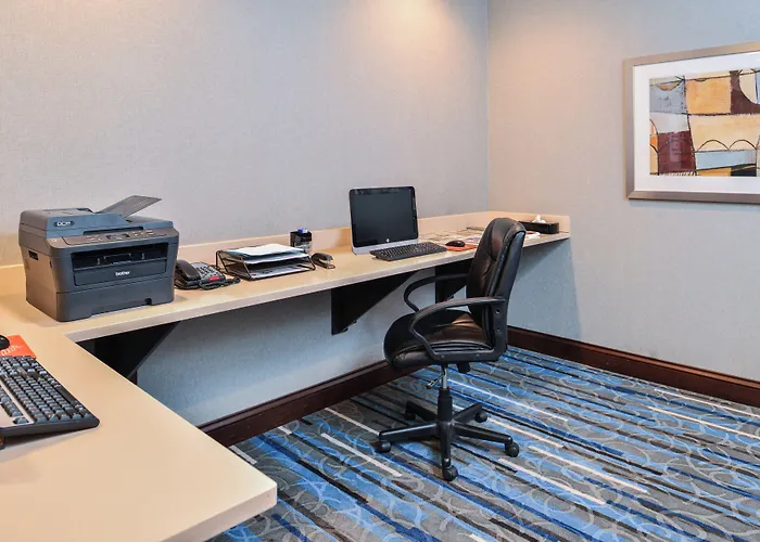 Holiday Inn Express Hotel & Suites York By Ihg