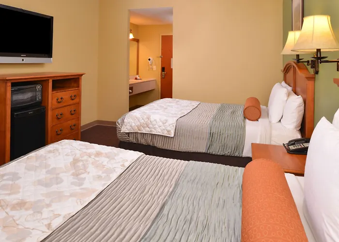 Country Hearth Inn & Suites Edwardsville