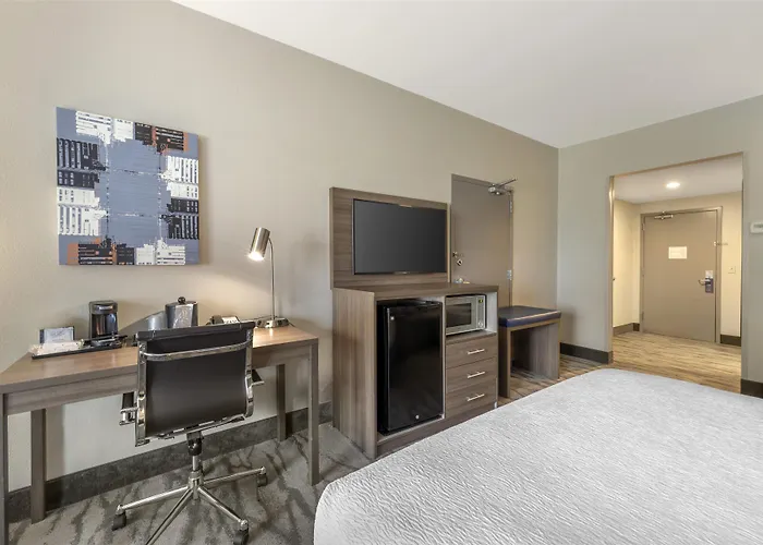 Best Western Plus Castlerock Inn & Suites