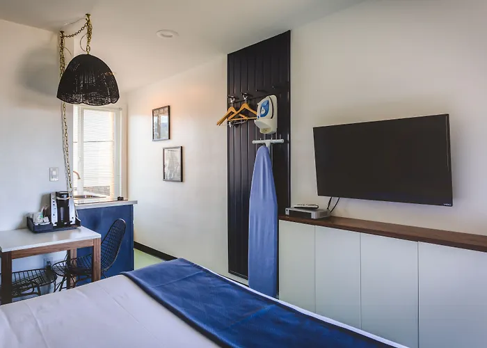 Mylo Hotel