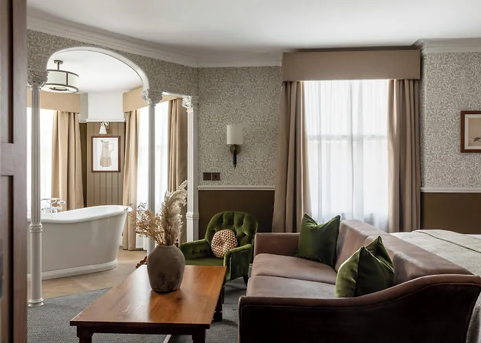 The Drayton Court Hotel