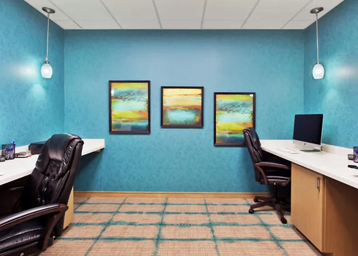 Holiday Inn Express & Suites Warner Robins North West By Ihg