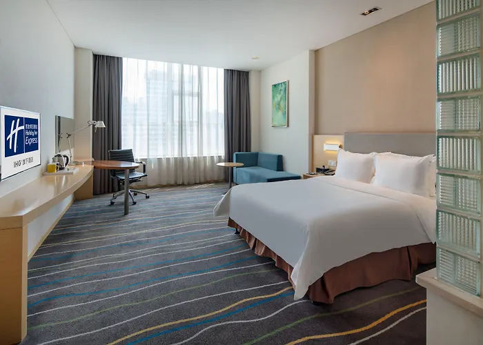 Holiday Inn Express Luoyang City Center By Ihg