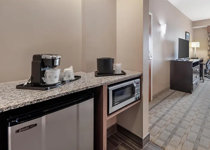Best Western Plus Miami Executive Airport Hotel And Suites