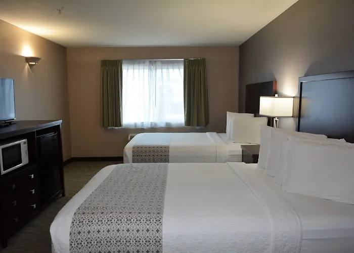 Fairbridge Inn & Suites Dupont