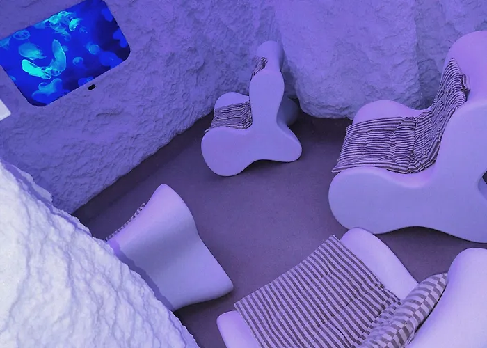 Mana Suites & Sea Spa