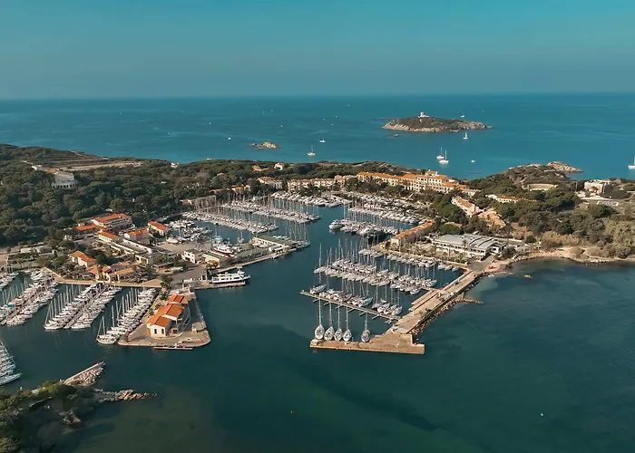 Hôtel Helios&SPA - Ile des Embiez