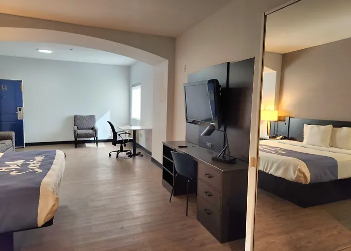 Days Inn & Suites By Wyndham Gonzales Tx