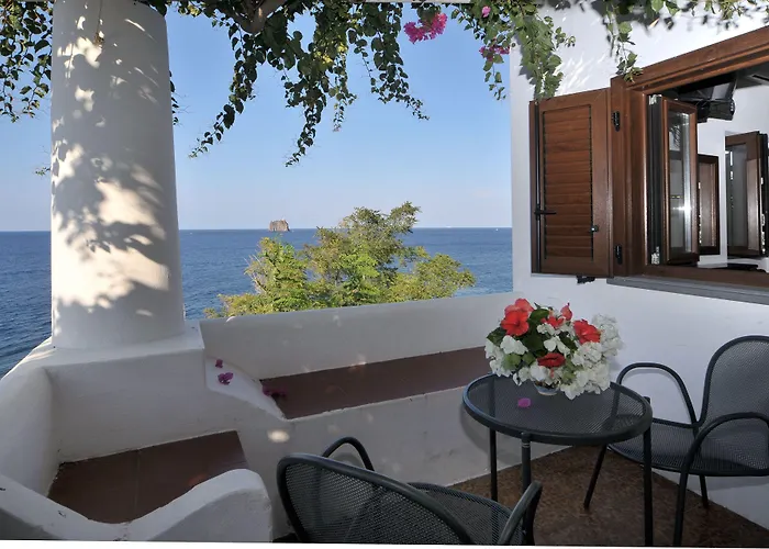 Hotel Villaggio Stromboli - Isola Di Stromboli