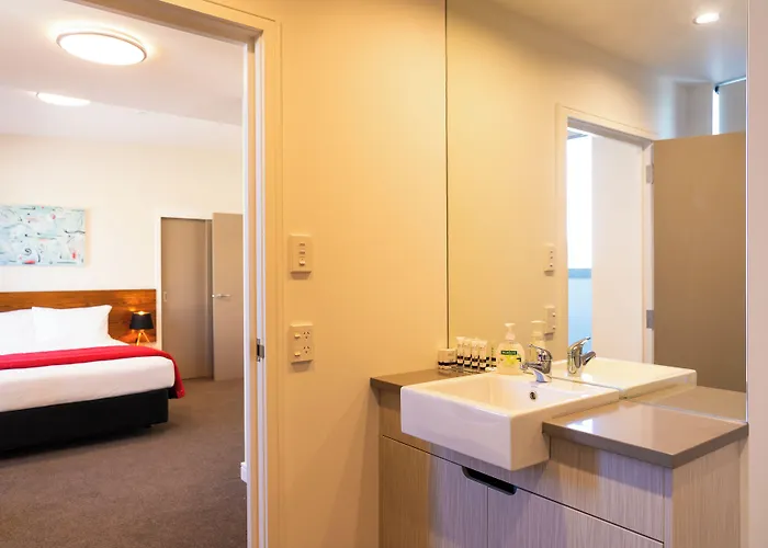 Boulcott Suites