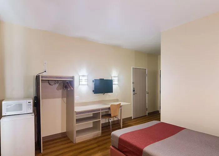 Motel 6-Terrell, Tx