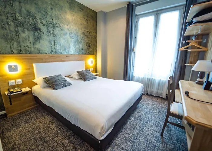 Brit Hotel Privilege Le Royal - Centre Gare