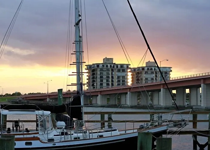 The Riverview Hotel - New Smyrna Beach