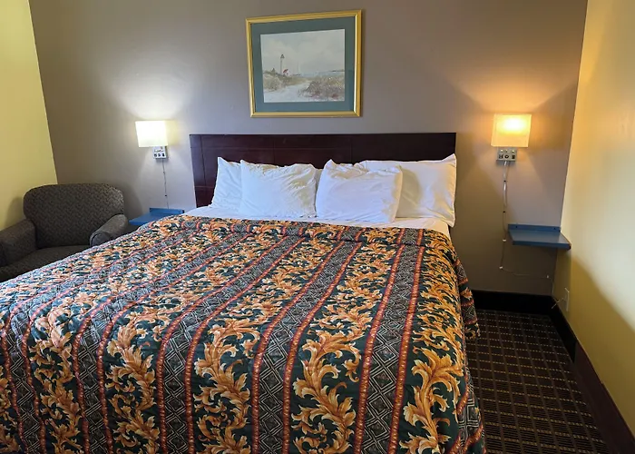 Crows Nest Inn Tawas