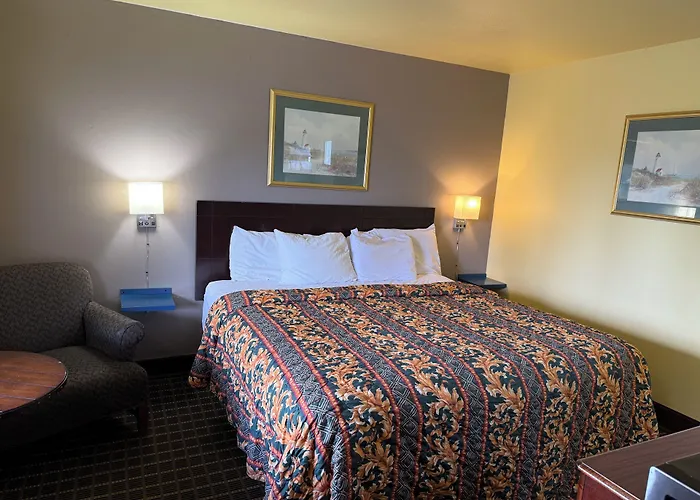 Crows Nest Inn Tawas