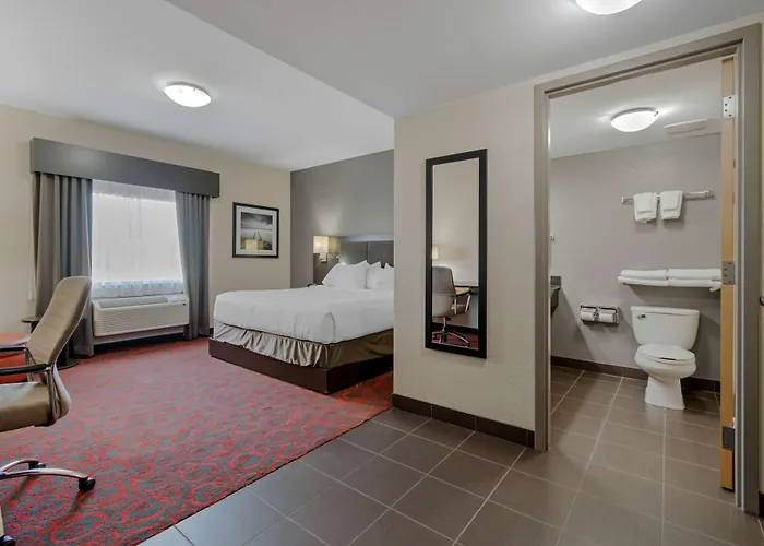 Best Western Plus Eastgate Inn & Suites
