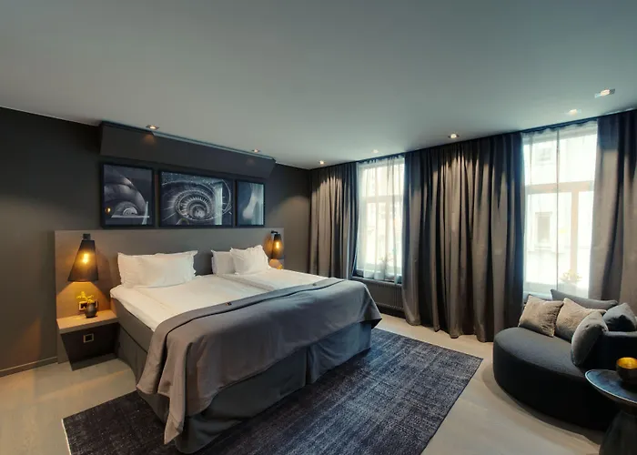 The Lamp Hotel & Spa