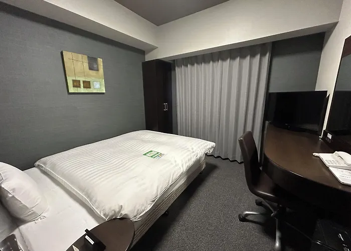 Hotel Route-Inn Hisai Inter