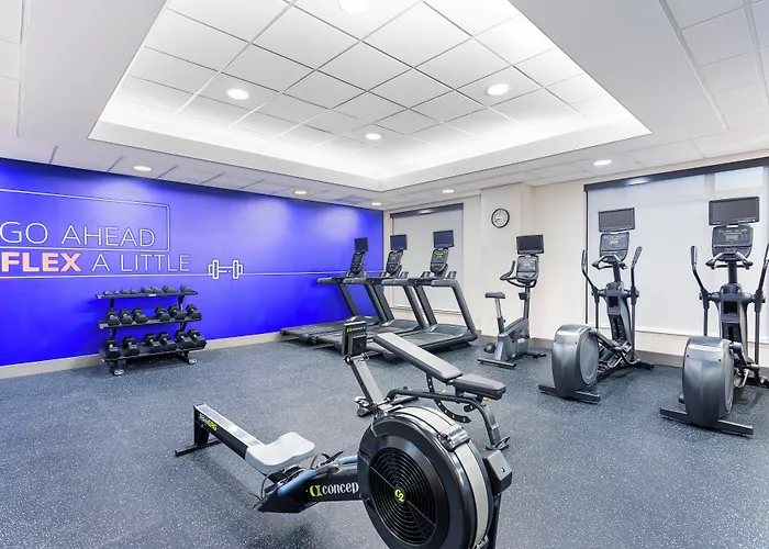 Holiday Inn Express & Suites Columbus/Edinburgh