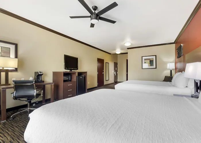 Best Western Plus Classic Inn And Suites